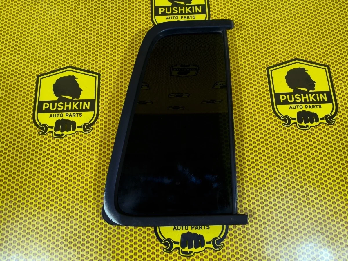 Стекло форточка Nissan Pathfinder 2006 82263EB33A R51 VQ40DE, заднее левое