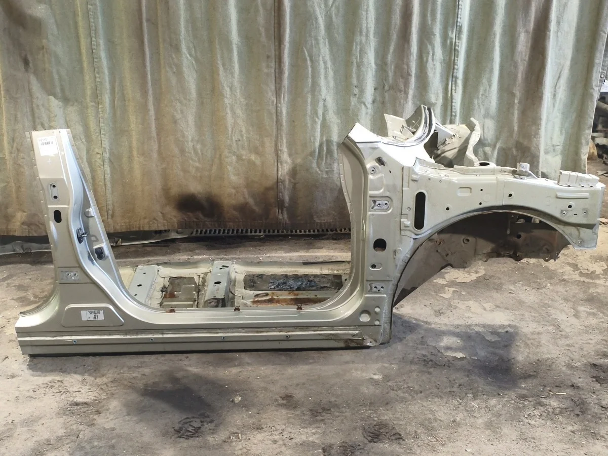 Часть кузова стойка с порогом Nissan Almera 2015 760214AA8A G15 K4M, левый