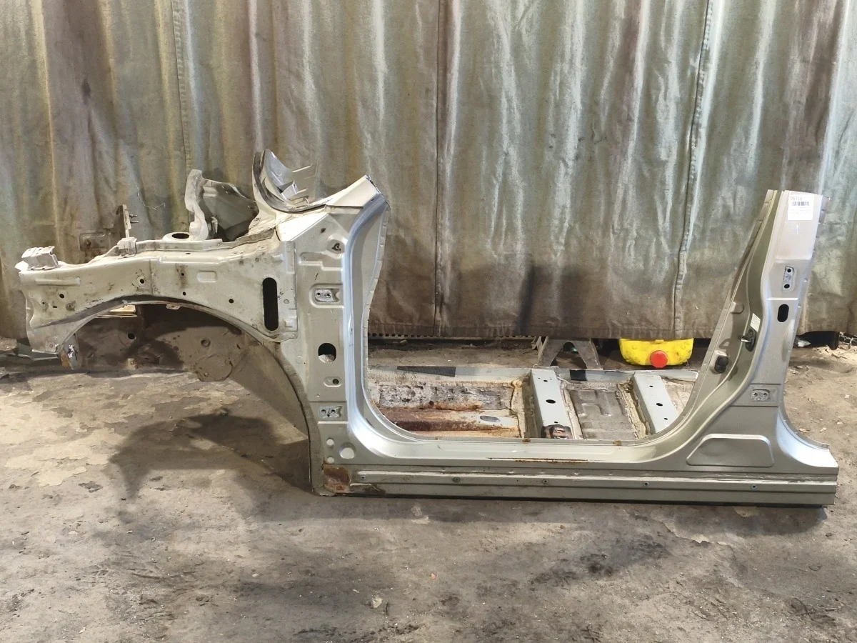 Часть кузова стойка с порогом Nissan Almera 2015 760204AA8A G15 K4M, правый