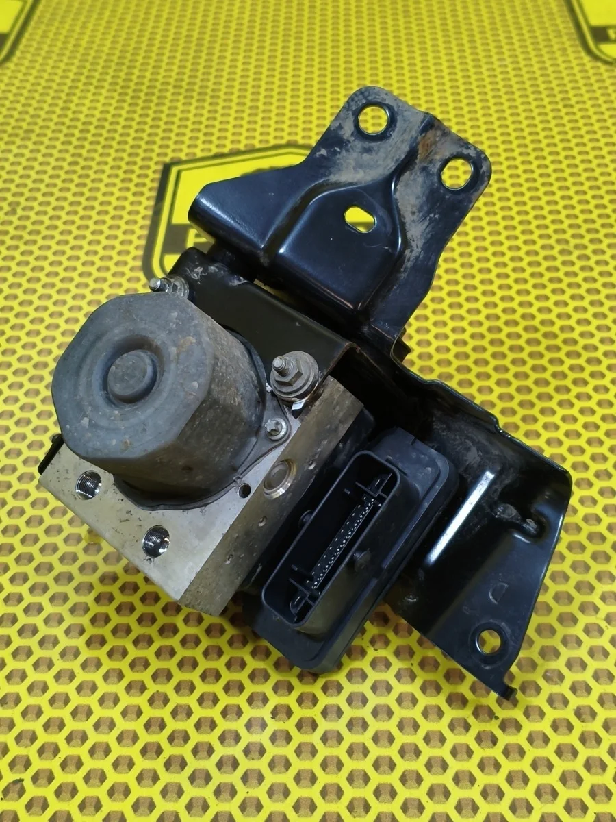 Блок АБС Nissan X-Trail 2016 476604CM7A T32 MR20DD