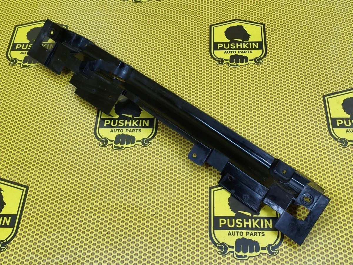 Дефлектор радиатора верхний Nissan X-Trail 2016 215424CE0A T32 MR20DD