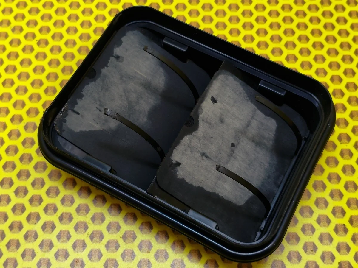 Решетка вентиляционная Nissan X-TRAIL 2016 768042DZ0A T32 MR20DD, левая