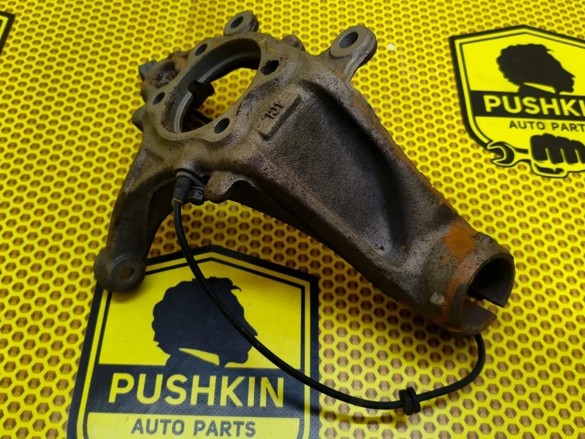 Кулак поворотный Nissan X-TRAIL 2016 400154CE0A T32 MR20DD, передний левый