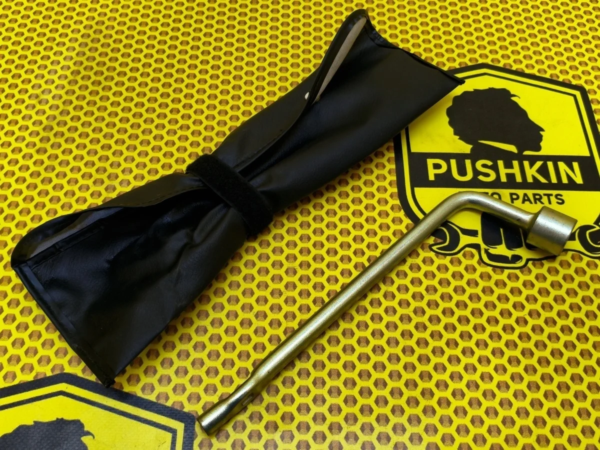 Набор инструментов Nissan X-TRAIL 2016 995014J800 T32 MR20DD