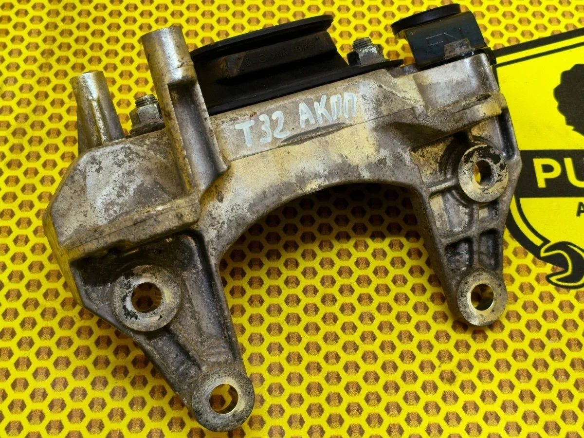 Опора двигателя Nissan X-TRAIL 2016 112204BB0A T32 MR20DD, левая