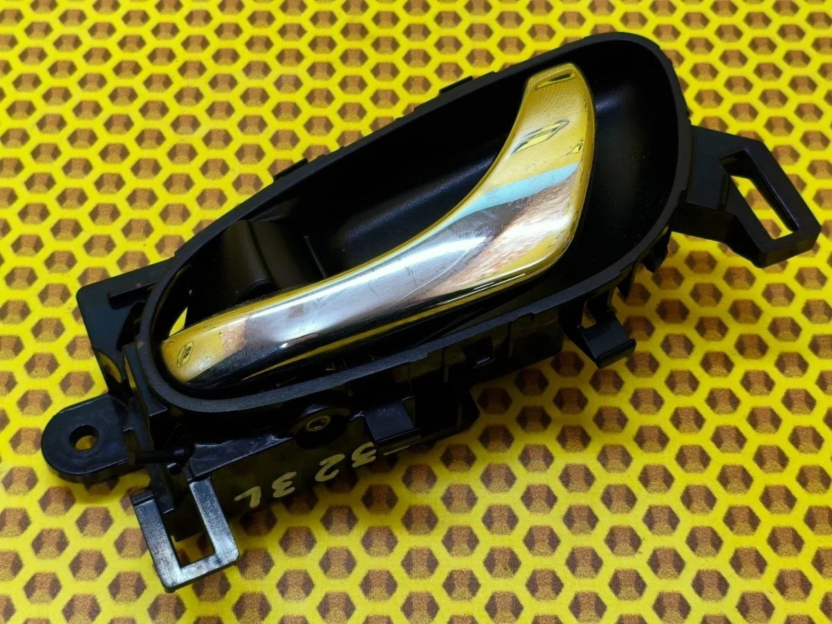 Ручка двери внутренняя Nissan X-TRAIL 2016 806714MA0A T32 MR20DD, задняя левая