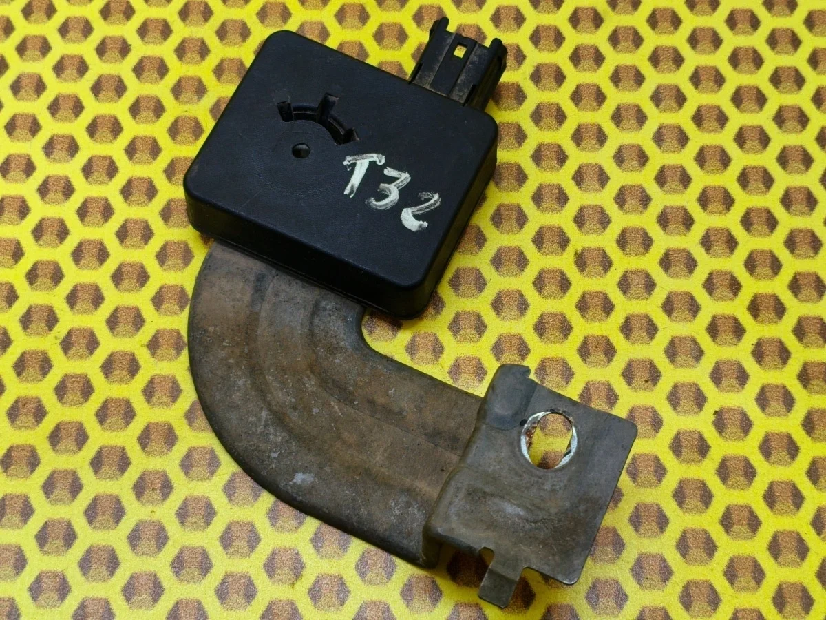 Сигнал звуковой Nissan X-TRAIL 2016 256404BA0A T32 MR20DD