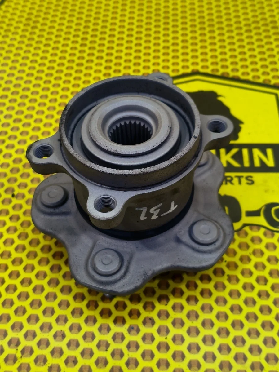 Ступица Nissan X-TRAIL 2016 432024BF0A T32 MR20DD, задняя правая