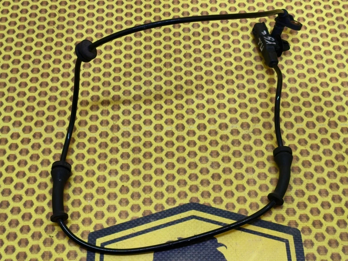 Датчик АБС Nissan Patrol 2013 402021LB0A Y62 VQ56VD, передний левый