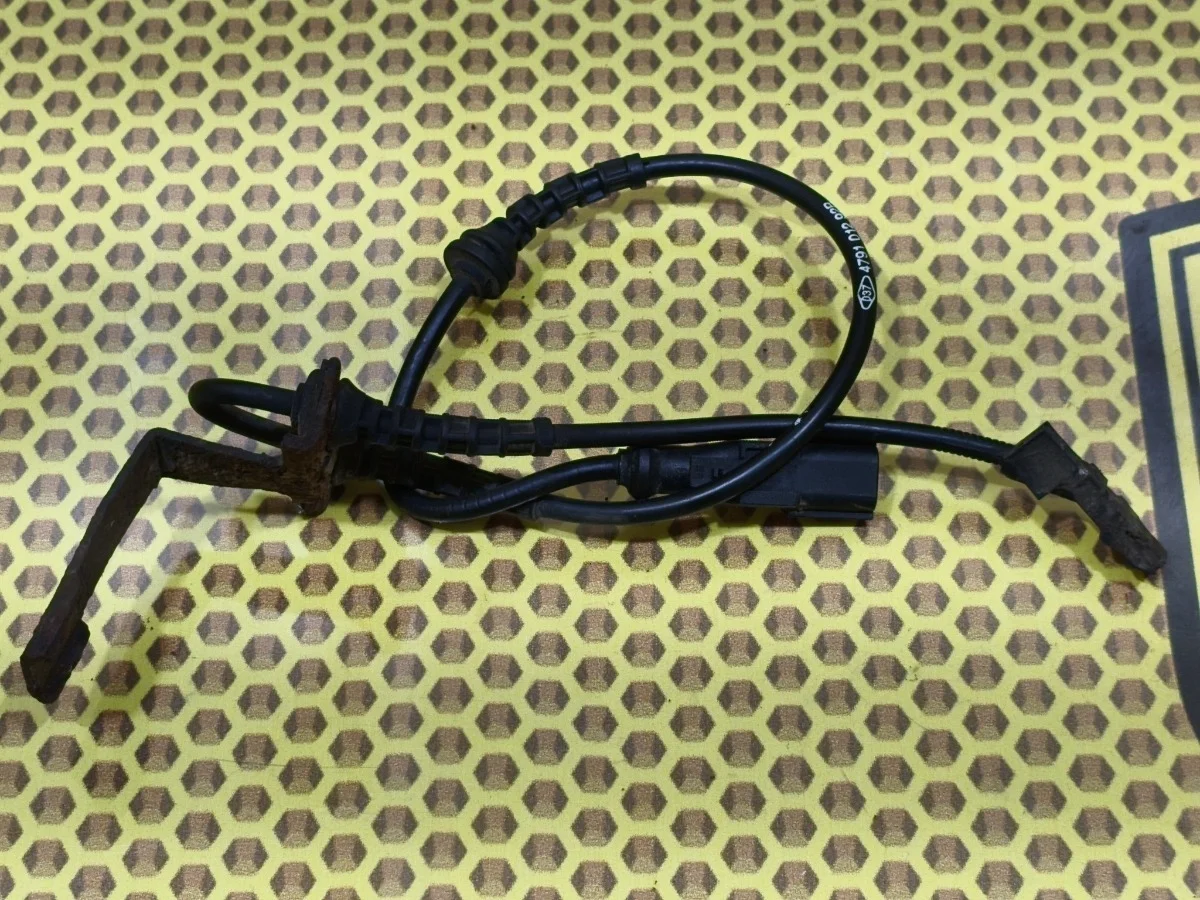 Датчик АБС Nissan Almera 2015 4791100Q0C G15 K4M, передний левый