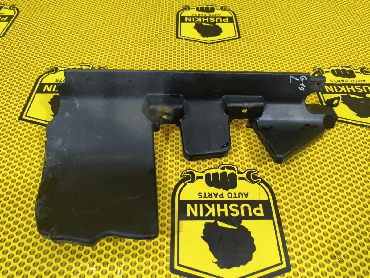 Дефлектор радиатора Nissan Almera 2015 628234AA0A G15 K4M, левый