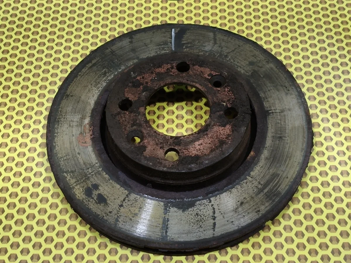 Диск тормозной Nissan Almera 2015 402064AA1A G15 K4M, передний правый