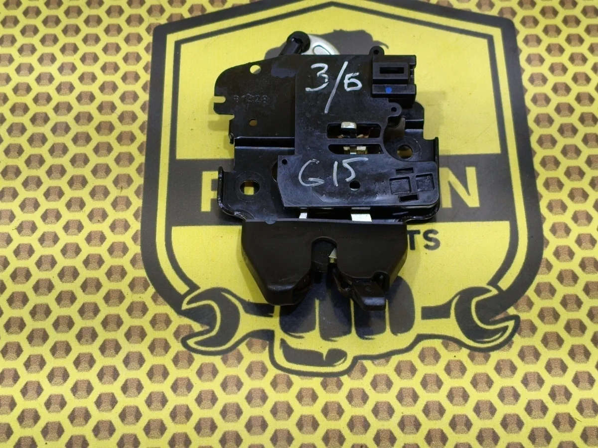 Замок багажника Nissan Almera 2015 846304AA0A G15 K4M