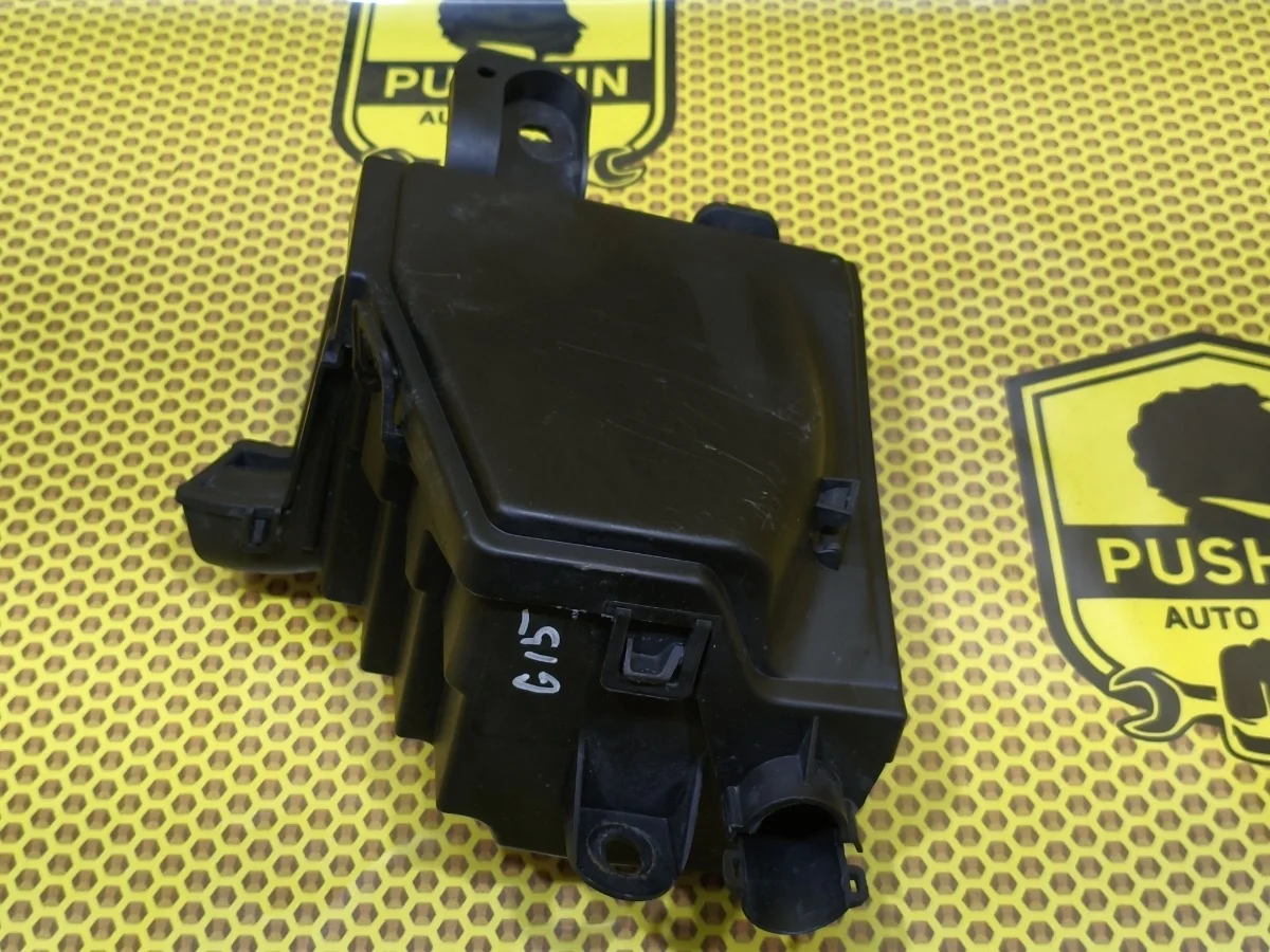 Корпус блока предохранителей Nissan Almera 2015 2432100Q0J G15 K4M