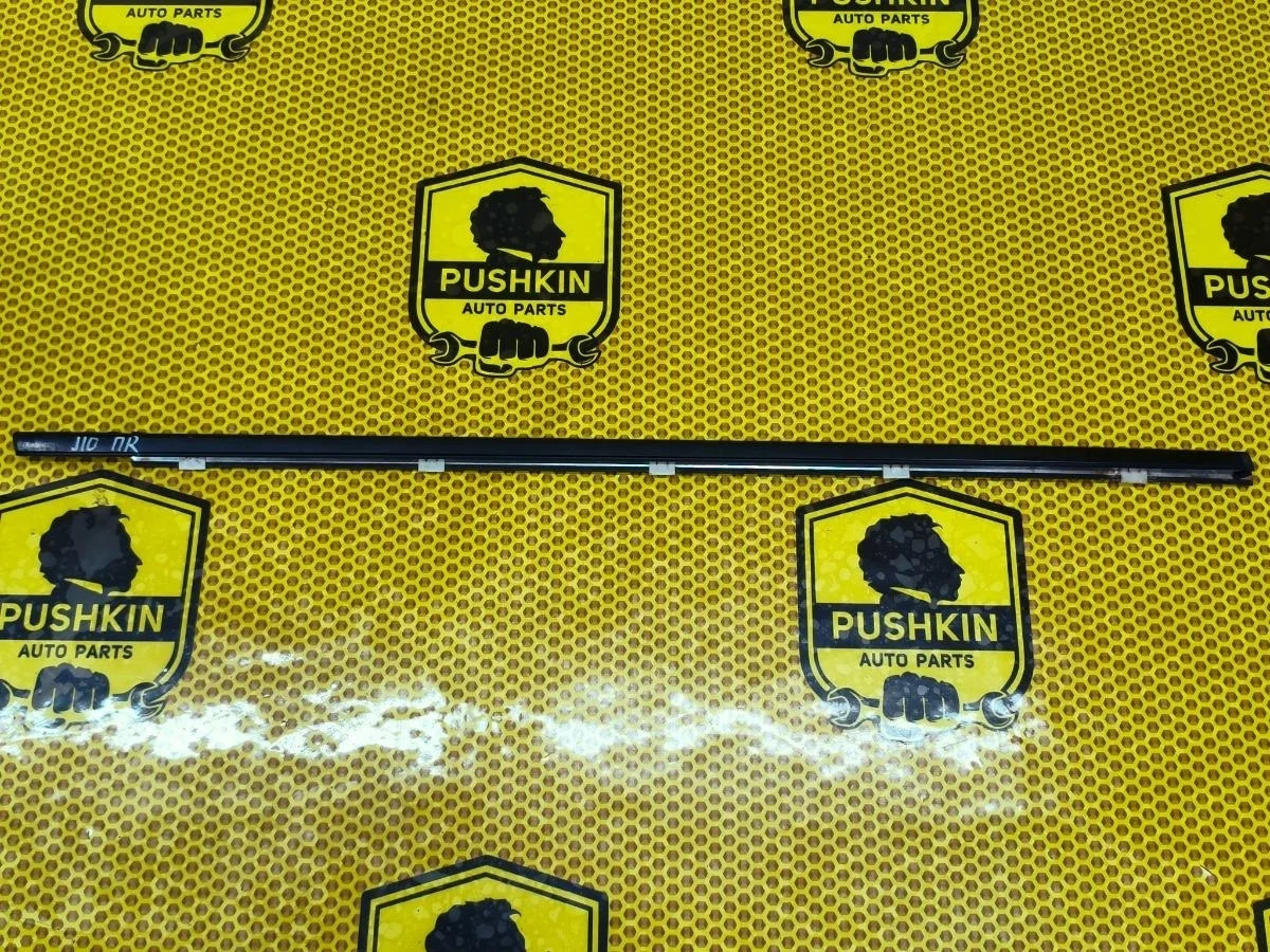 Бархотка внешняя Nissan Qashqai 2008 80820JD00A J10 HR16DE, передняя правая