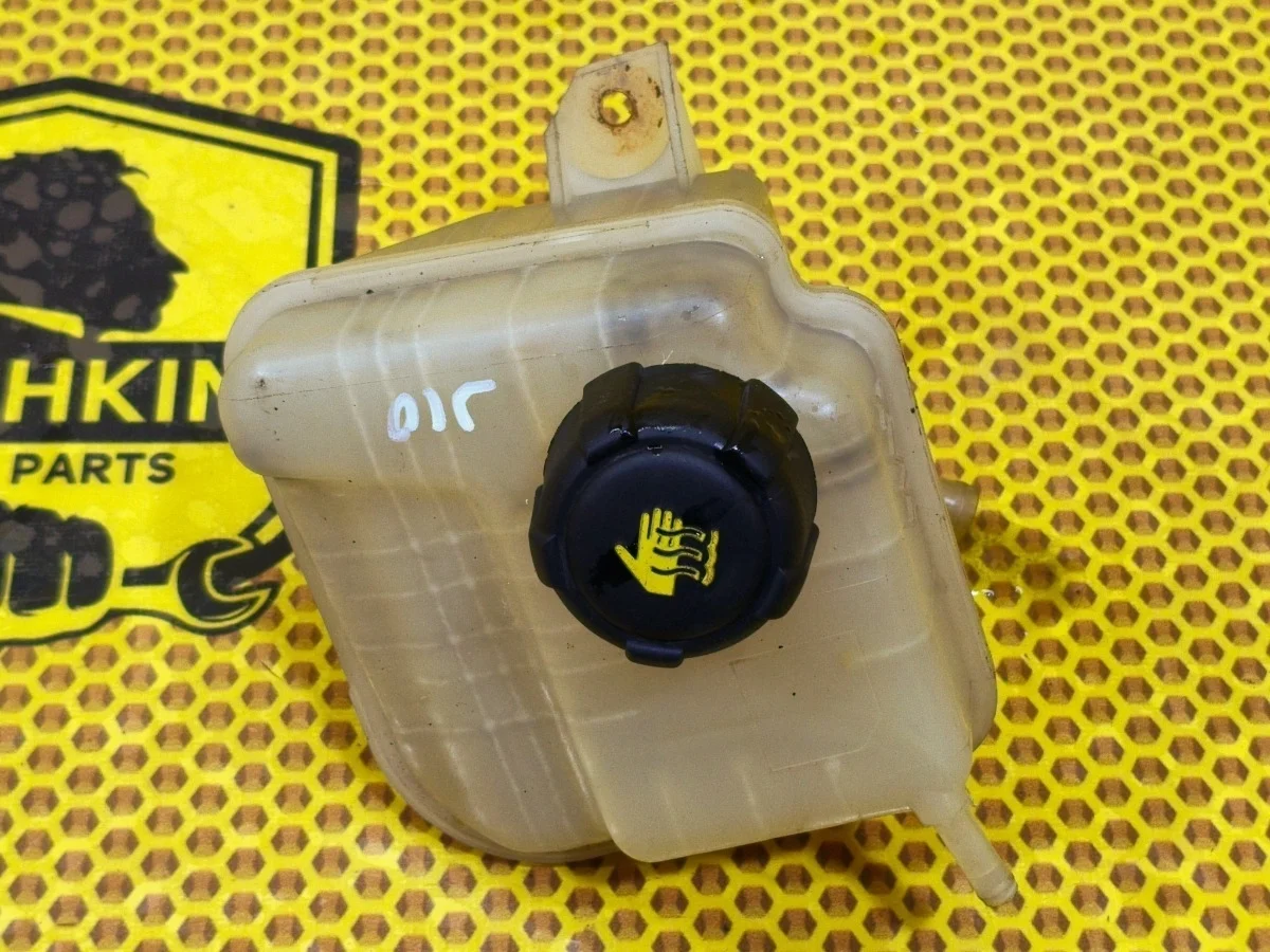 Бачок расширительный Nissan Qashqai 2008 21721JD00B J10 HR16DE