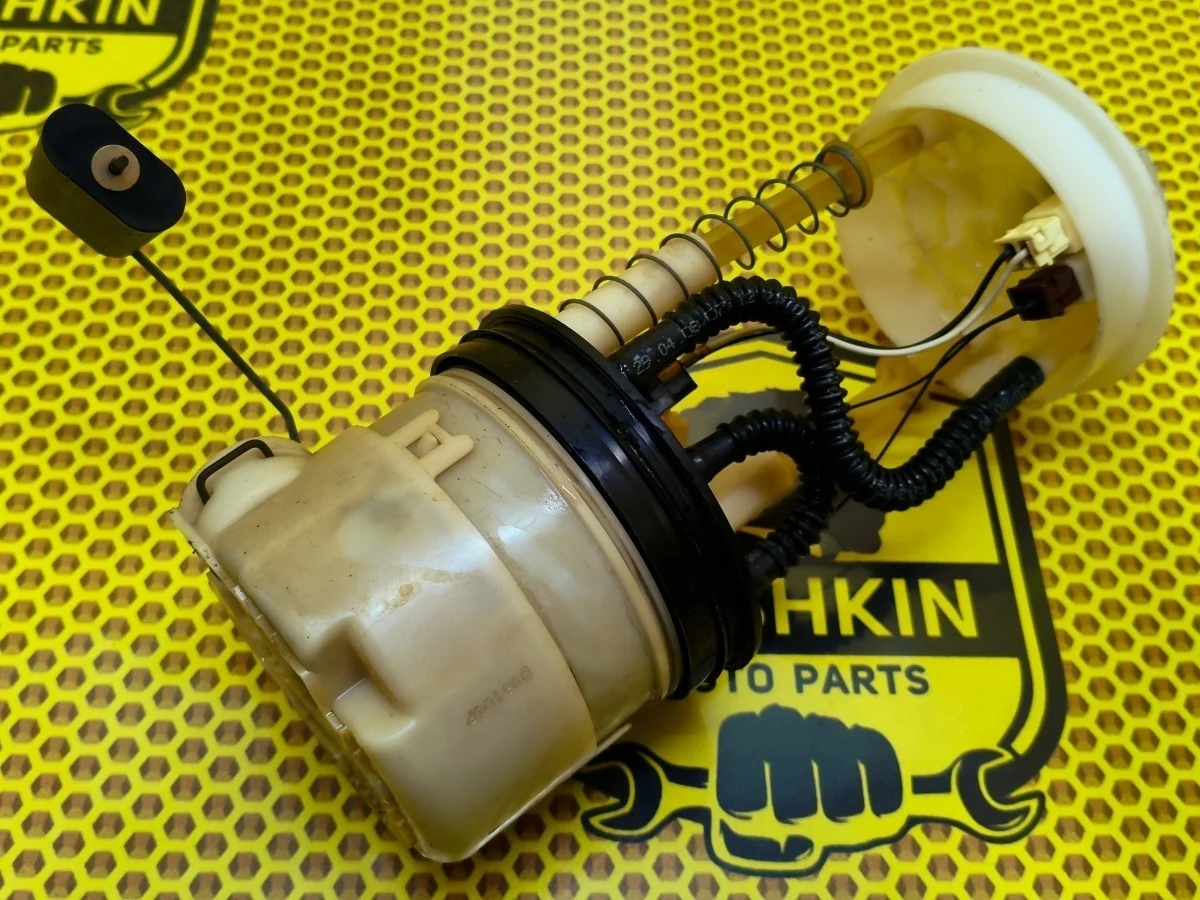 Насос топливный Nissan Qashqai 2008 17040JD03A J10 HR16DE