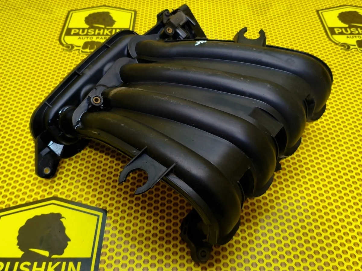 Коллектор впускной Nissan Qashqai 2008 14001EE00B J10 HR16DE