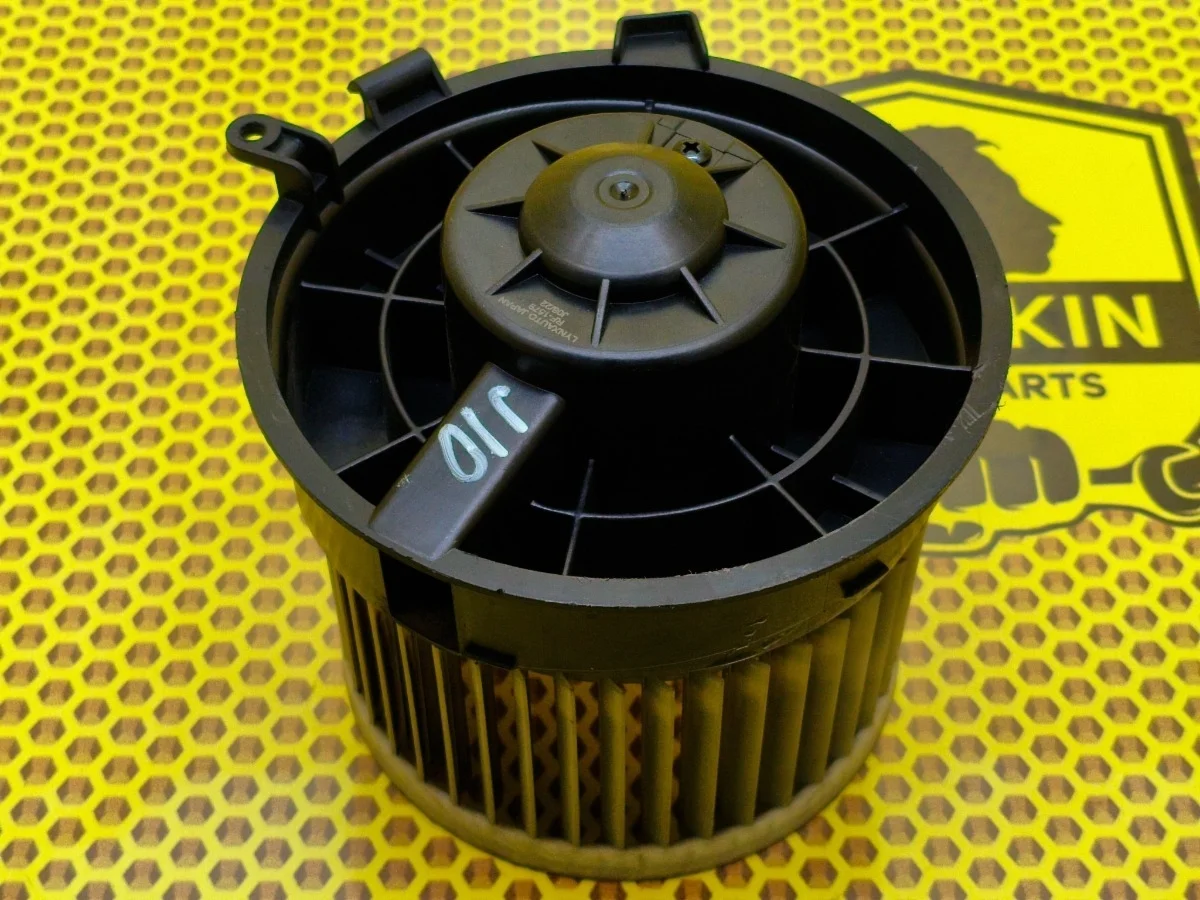 Мотор печки Nissan Qashqai 2008 27225JD00A J10 HR16DE