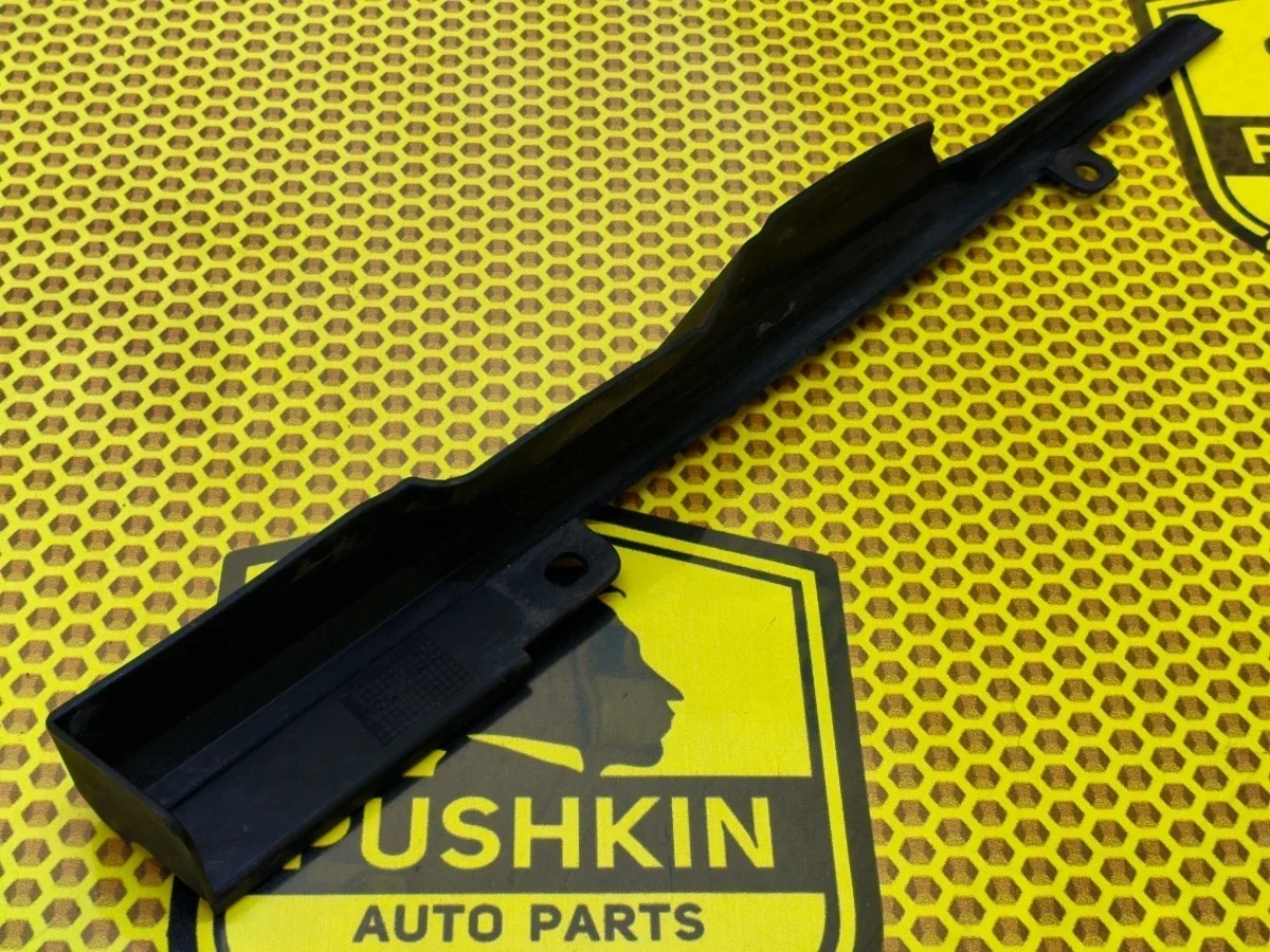 Накладка крыла Nissan Qashqai 2008 66898JD000 J10 HR16DE