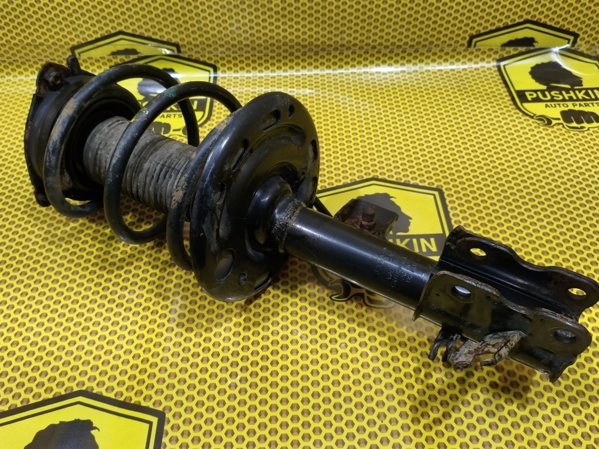 Амортизатор подвески Nissan Teana 2012 E4303JN01D J32 VQ25DE, передний левый