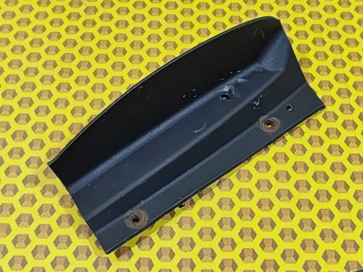 Накладка фонаря Nissan Almera 2015 265584AA0A G15 K4M, задняя левая