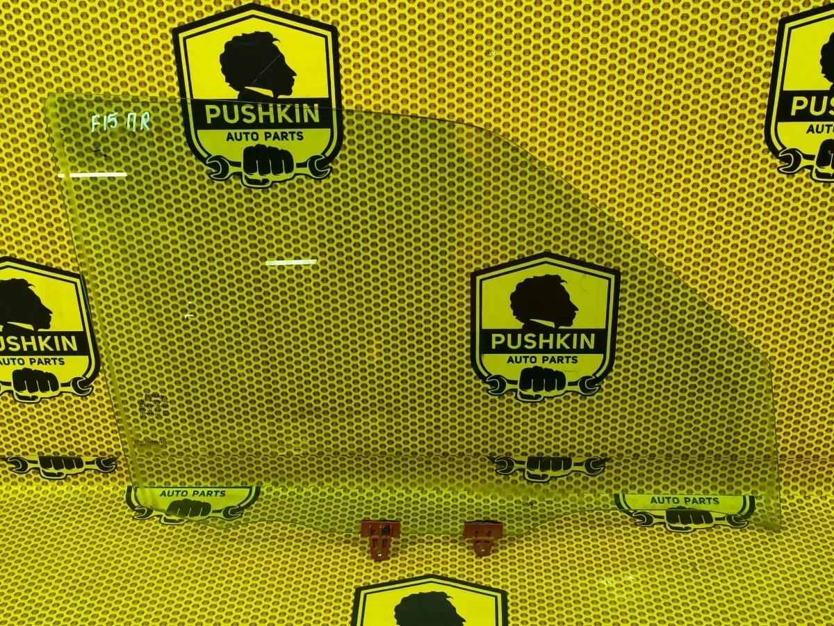 Стекло двери Nissan Juke 2011 803001KK0A F15 MR16DDT, переднее правое