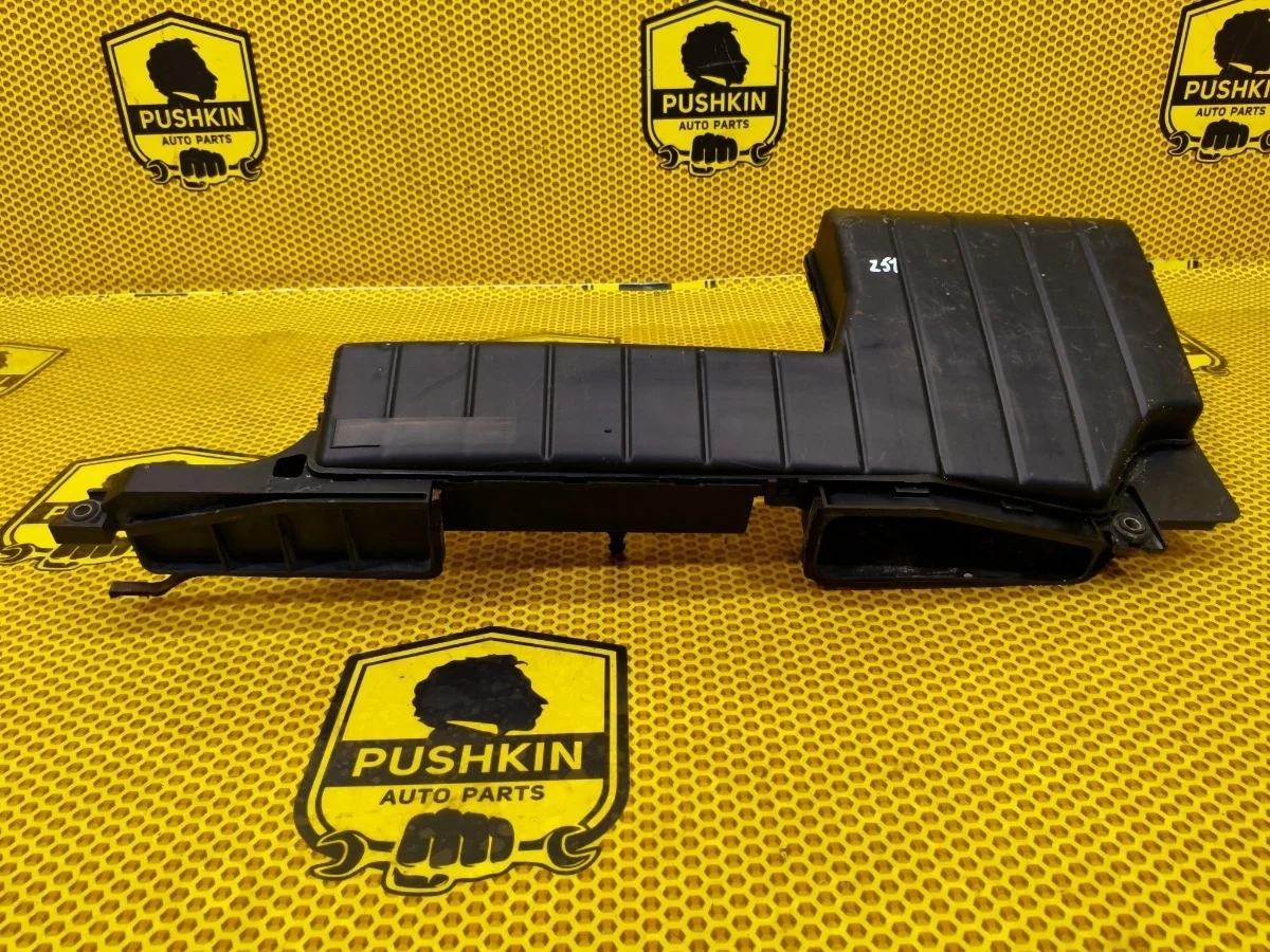 Воздухозаборник воздушного фильтра Nissan Murano 2011 165541AA0A Z51 VQ35DE