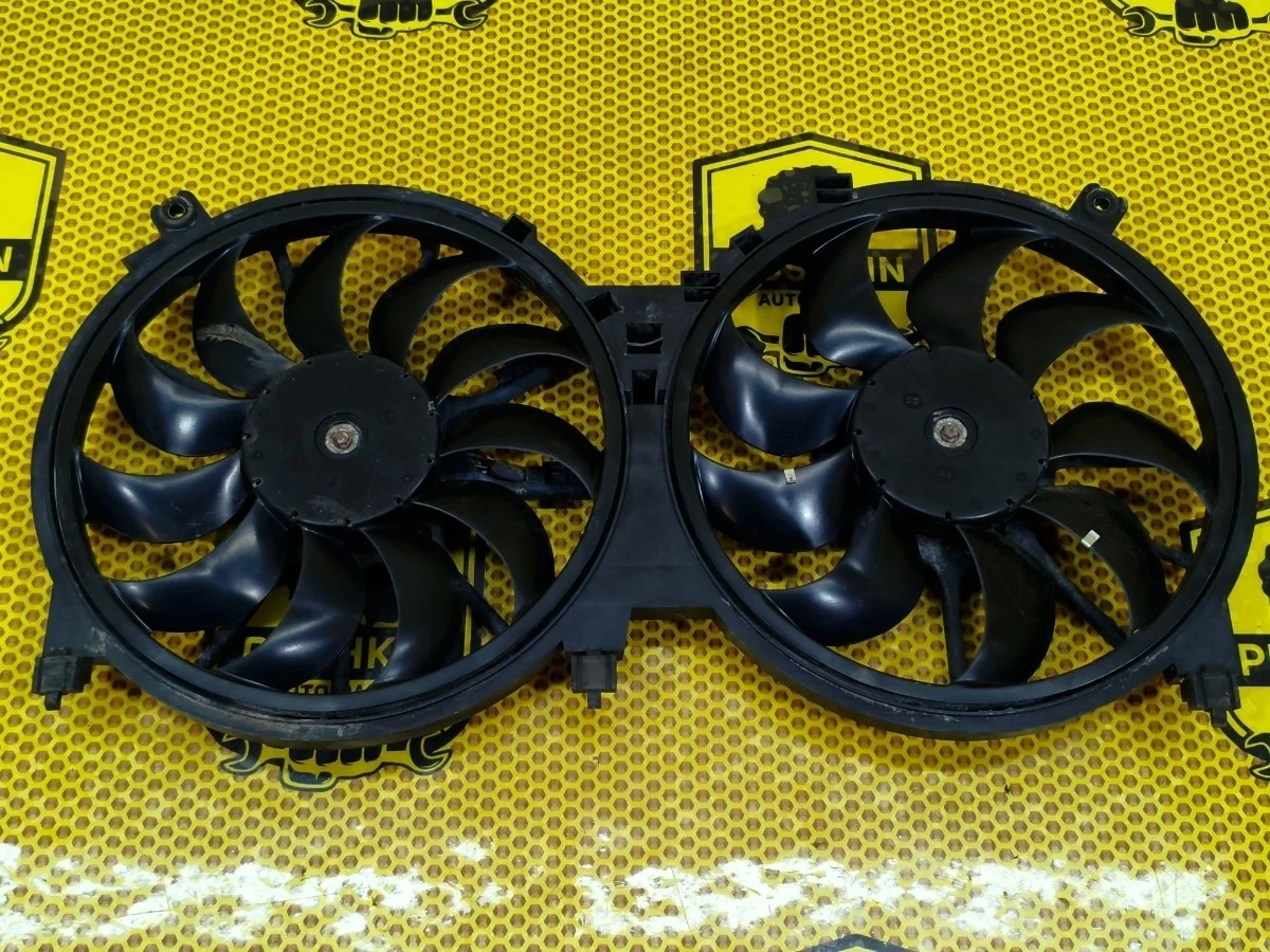 Вентилятор охлаждения Nissan Murano 2011 214811AA0A Z51 VQ35DE