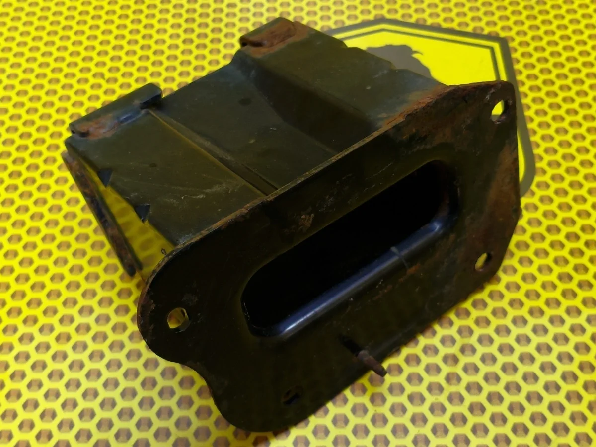 Кронштейн усилителя бампера Nissan Murano 2011 622111AA0A Z51 VQ35DE, передний левый