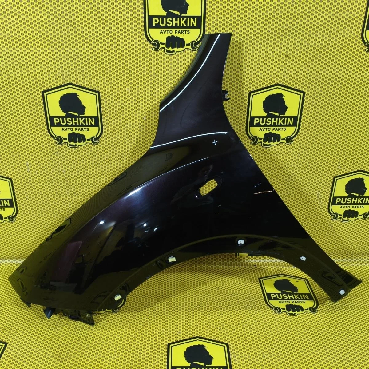 Крыло Nissan Juke 2014 F31011KKAA F15 HR16DE, переднее левое