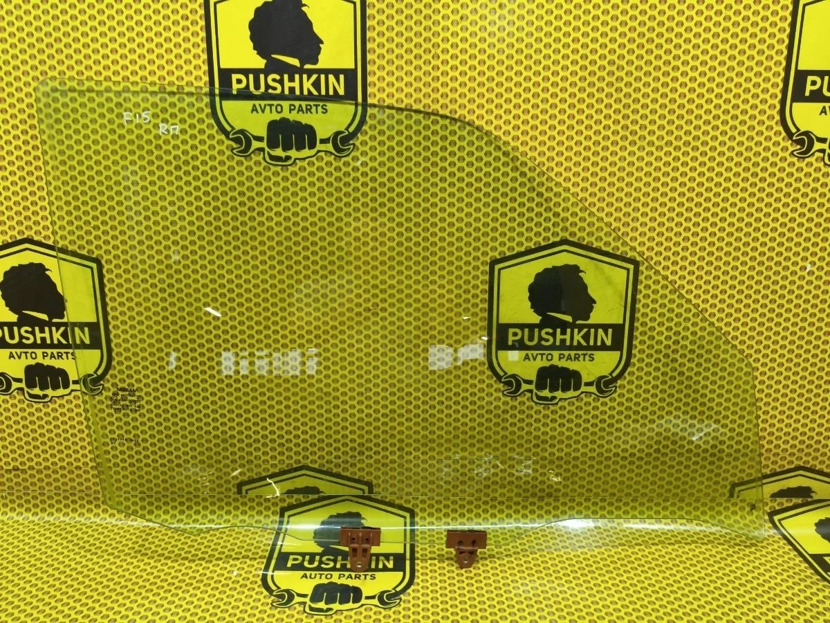 Стекло двери Nissan Juke 2014 803001KK0A F15 HR16DE, переднее правое