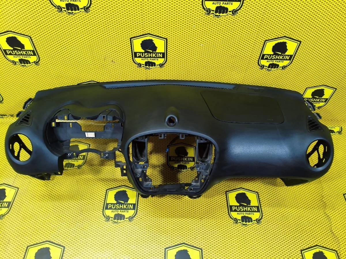 Торпедо Nissan Juke 2011 682001KP1A F15 MR16DDT