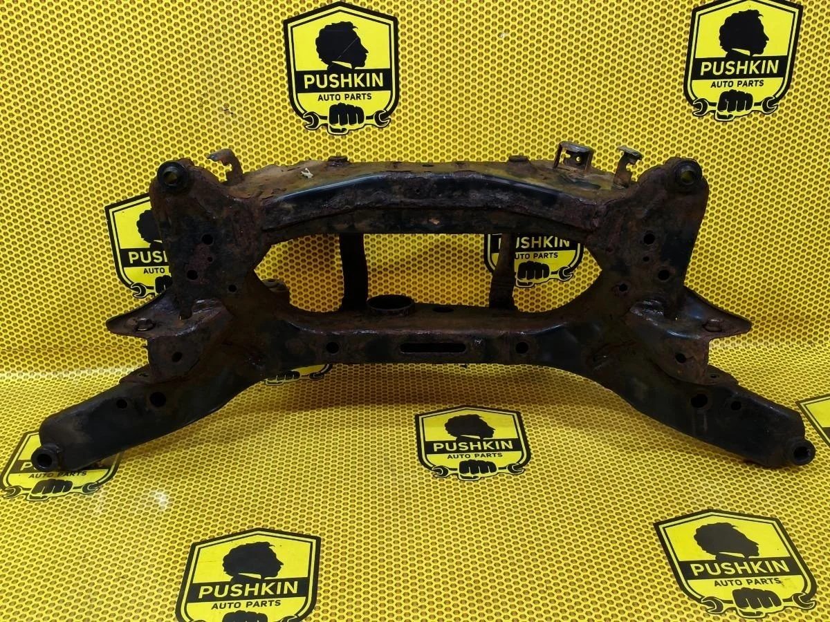 Подрамник Nissan Qashqai 2012 554011YA0A J10 HR16DE, задний