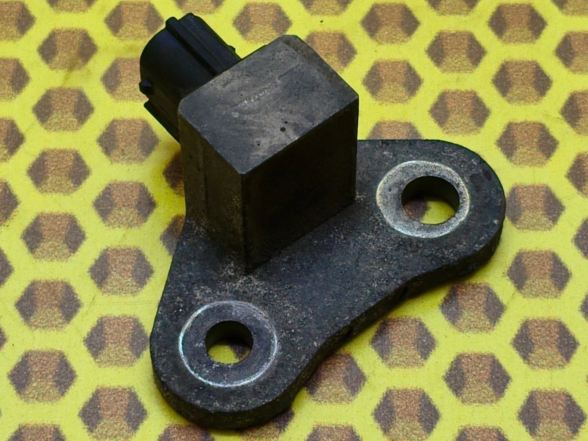 Датчик удара AIRBAG SRS Nissan Qashqai 2012 985811GZ0A J10 HR16DE