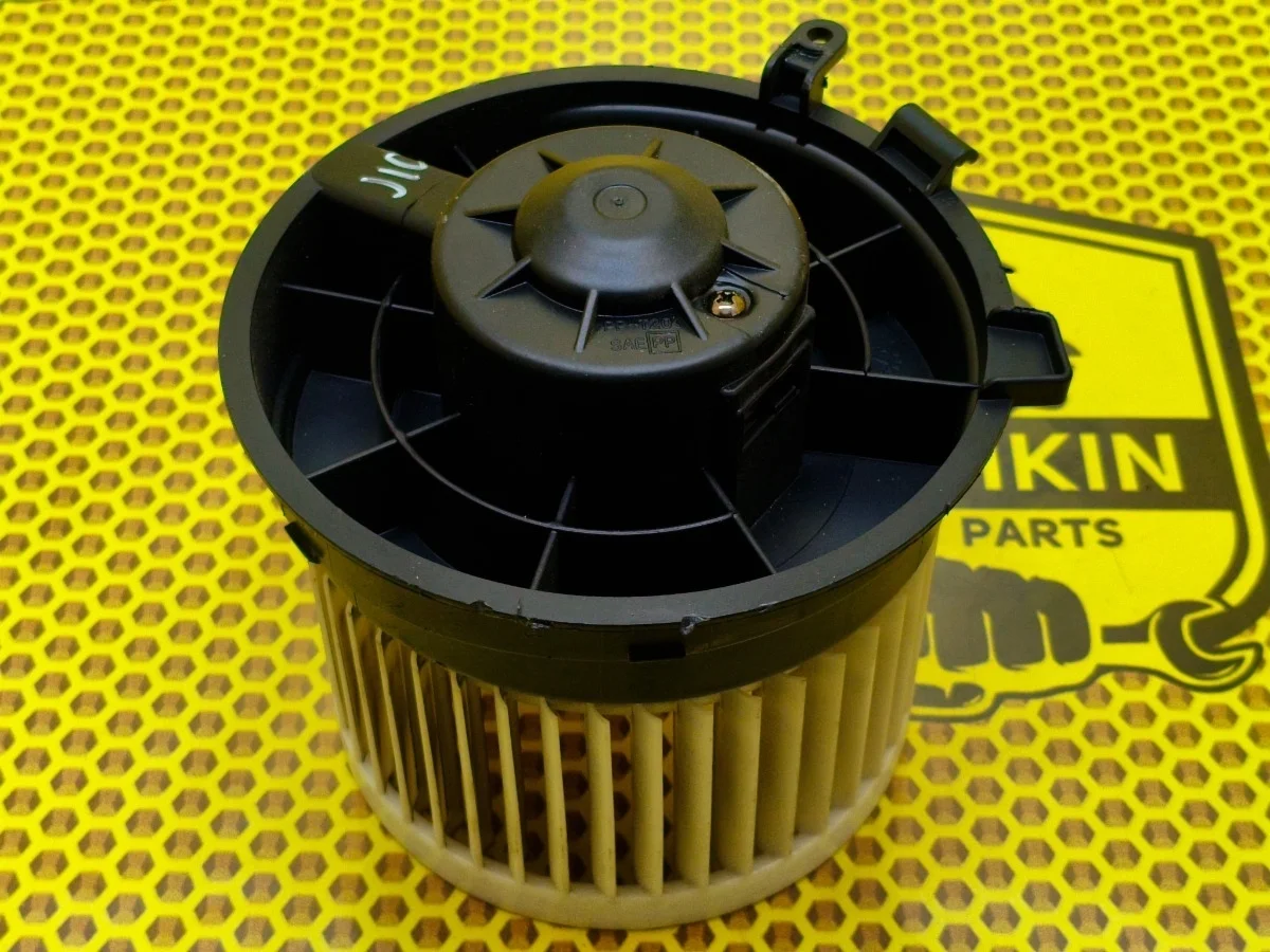 Мотор печки Nissan Qashqai 2012 27225ET10B J10 HR16DE