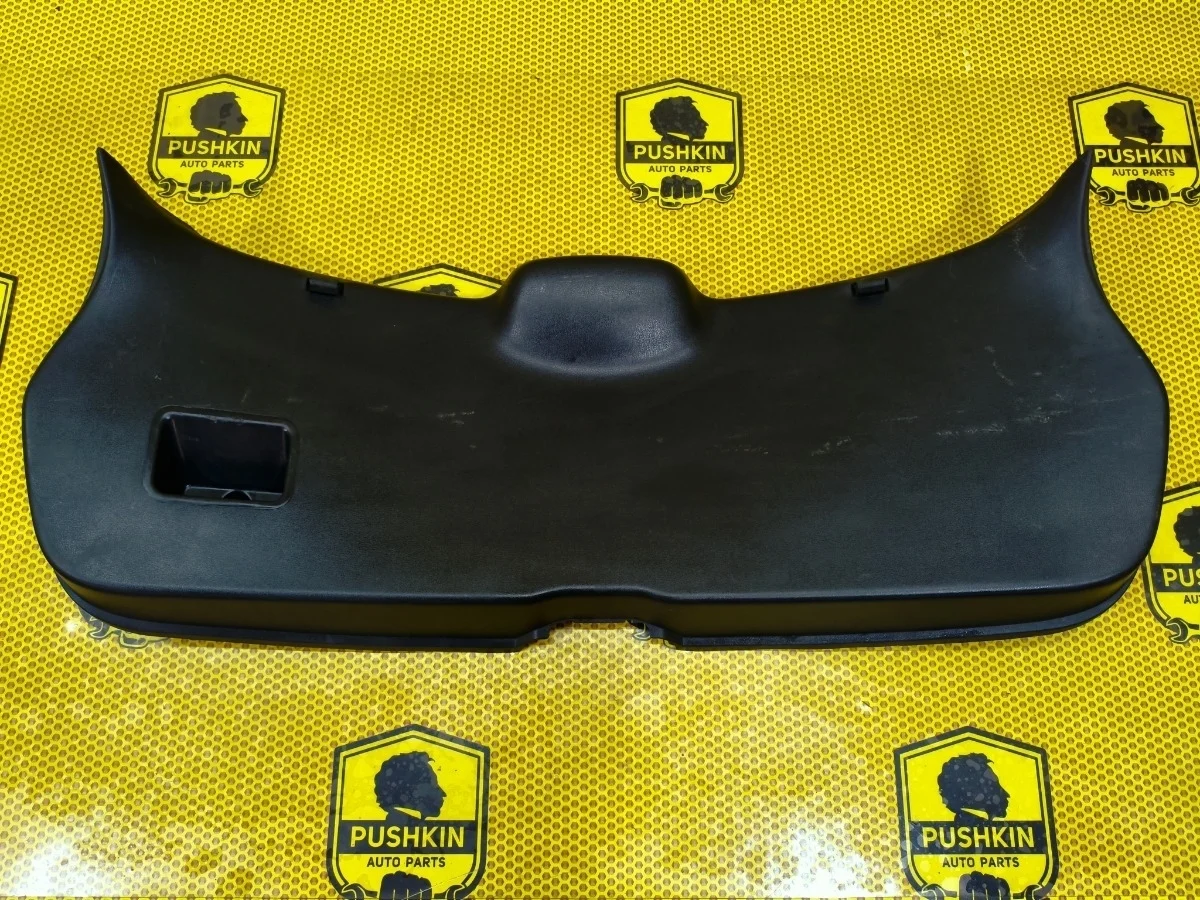 Обшивка крышки багажника панель Nissan Qashqai 2012 90901JD000 J10 HR16DE
