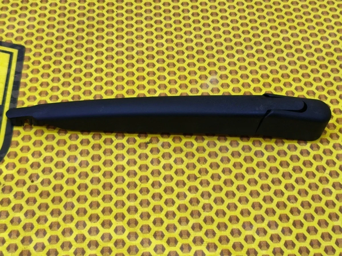 Поводок стеклоочистителя Nissan Qashqai 2012 28781JD00A J10 HR16DE, задний