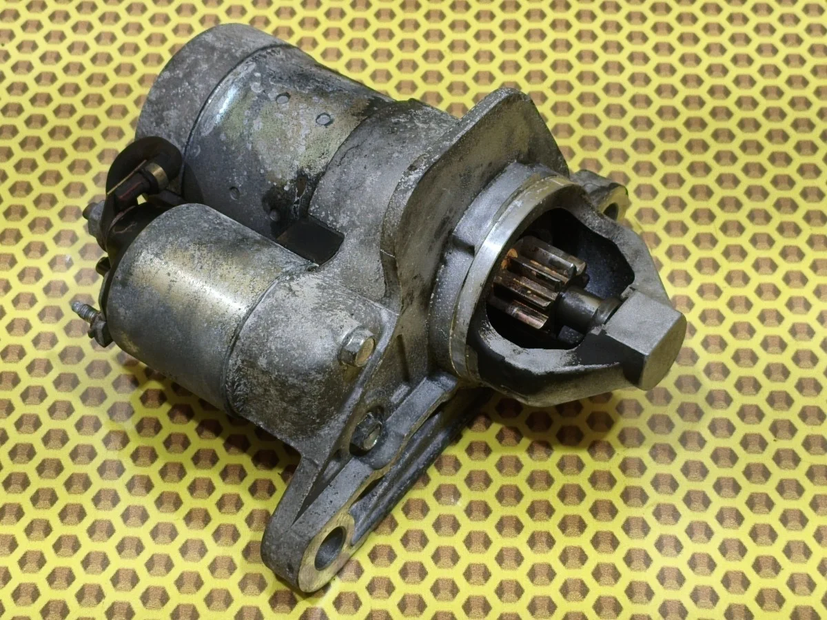 Стартер Nissan Qashqai 2011 23300EN20B J10 MR20DE