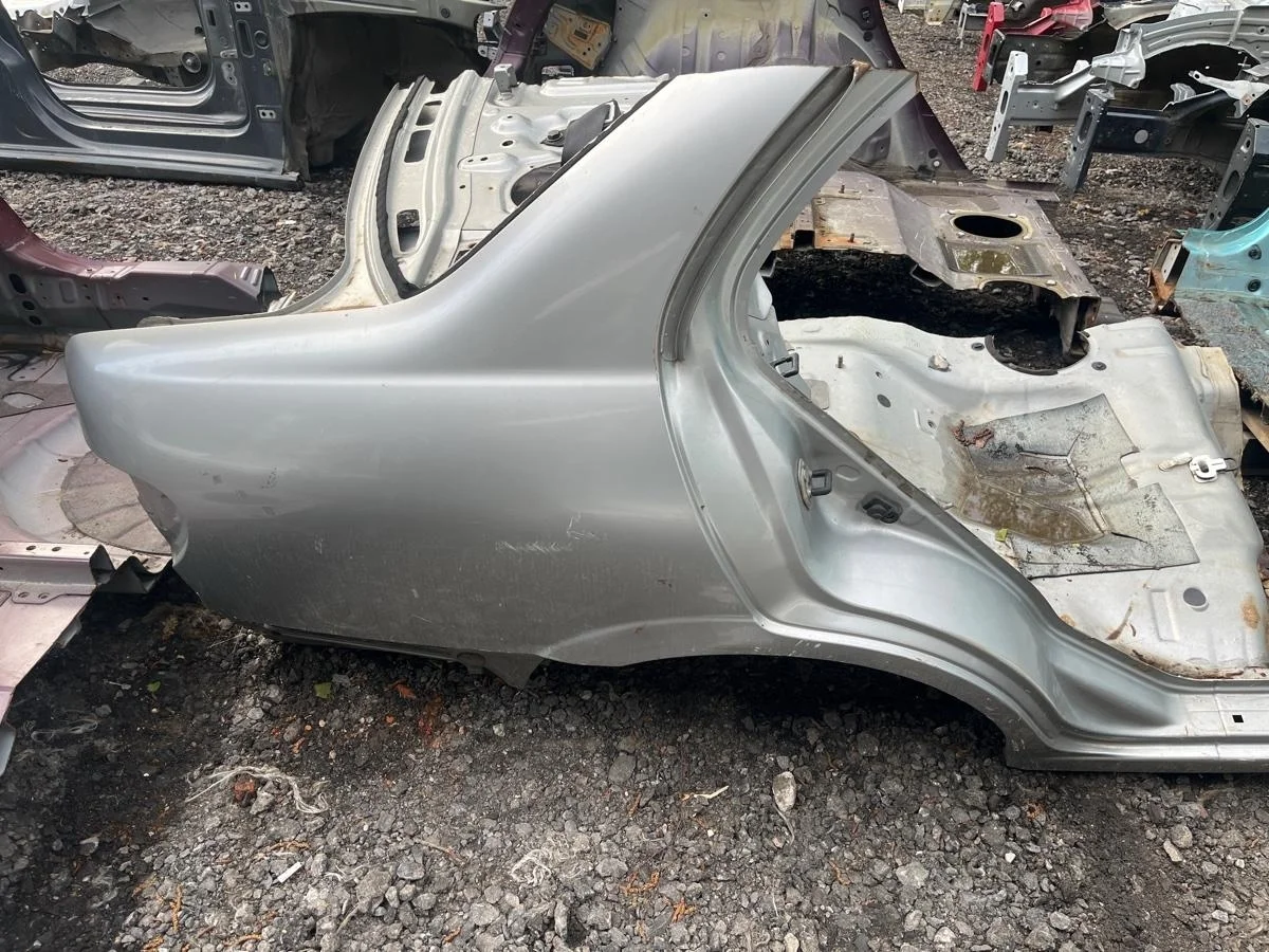 Крыло Nissan Almera 2006 7810095F0B N16E QG16DE, заднее правое