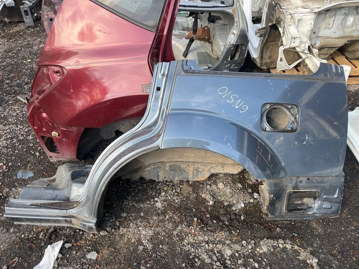 Крыло Nissan Pathfinder 2009 78101EB330 R51 YD25DDT, заднее левое