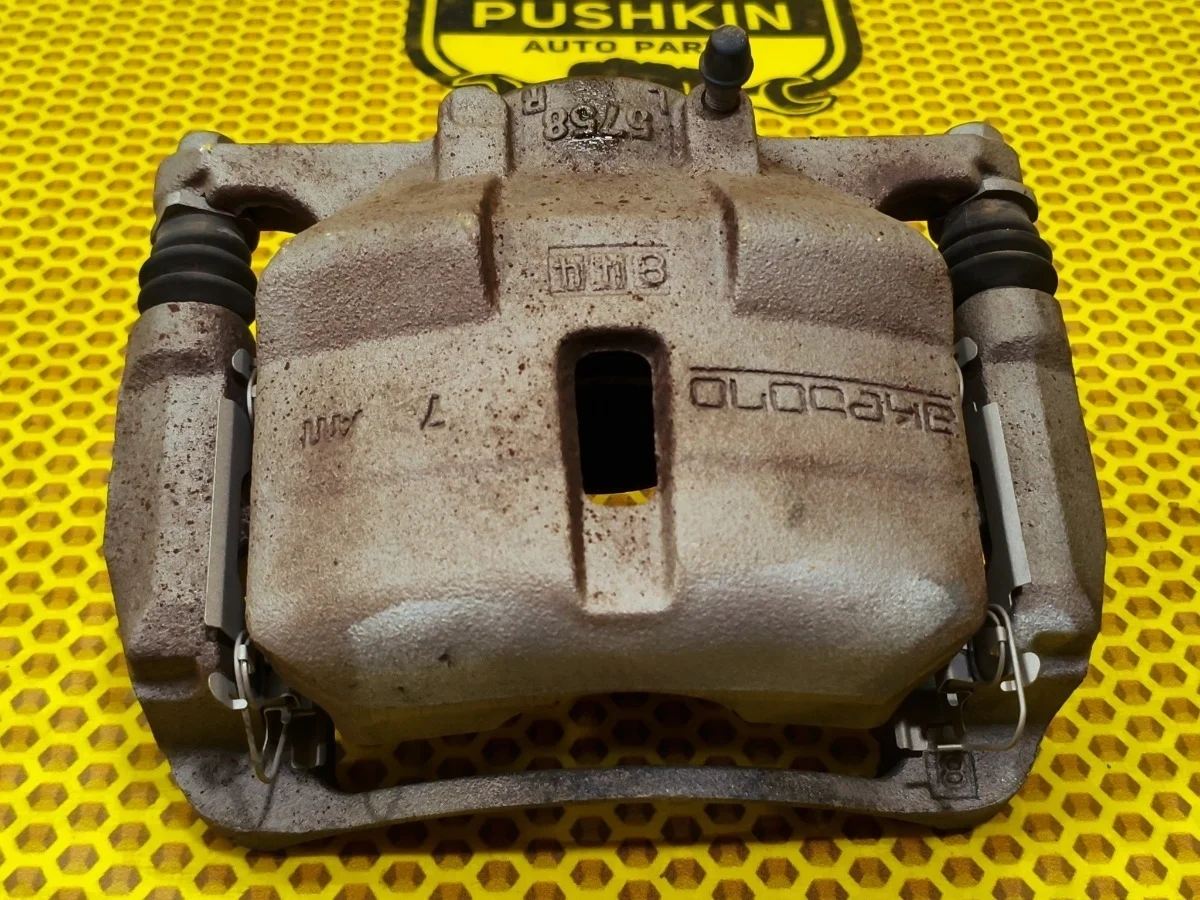 Суппорт Nissan Qashqai 2018 410114EA0A J11 MR20DD, передний левый