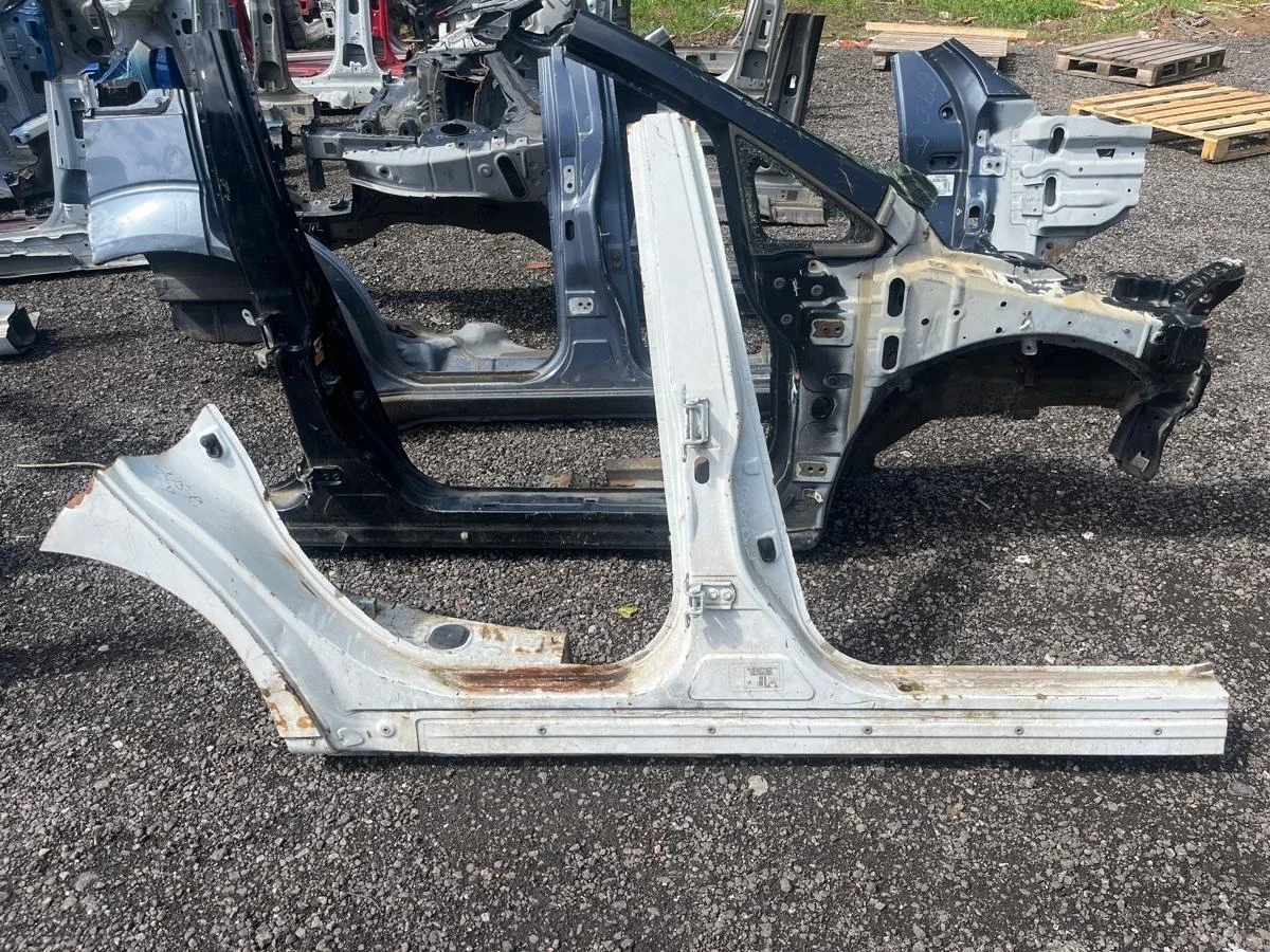 Часть кузова стойка с порогом Nissan Almera G15 2013 760204AA8A G15RA K4M, правый