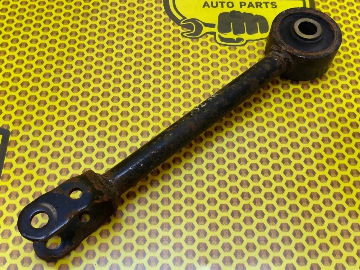 Рычаг продольный Nissan Teana 2013 55110JN00A J32 VQ25DE, задний правый