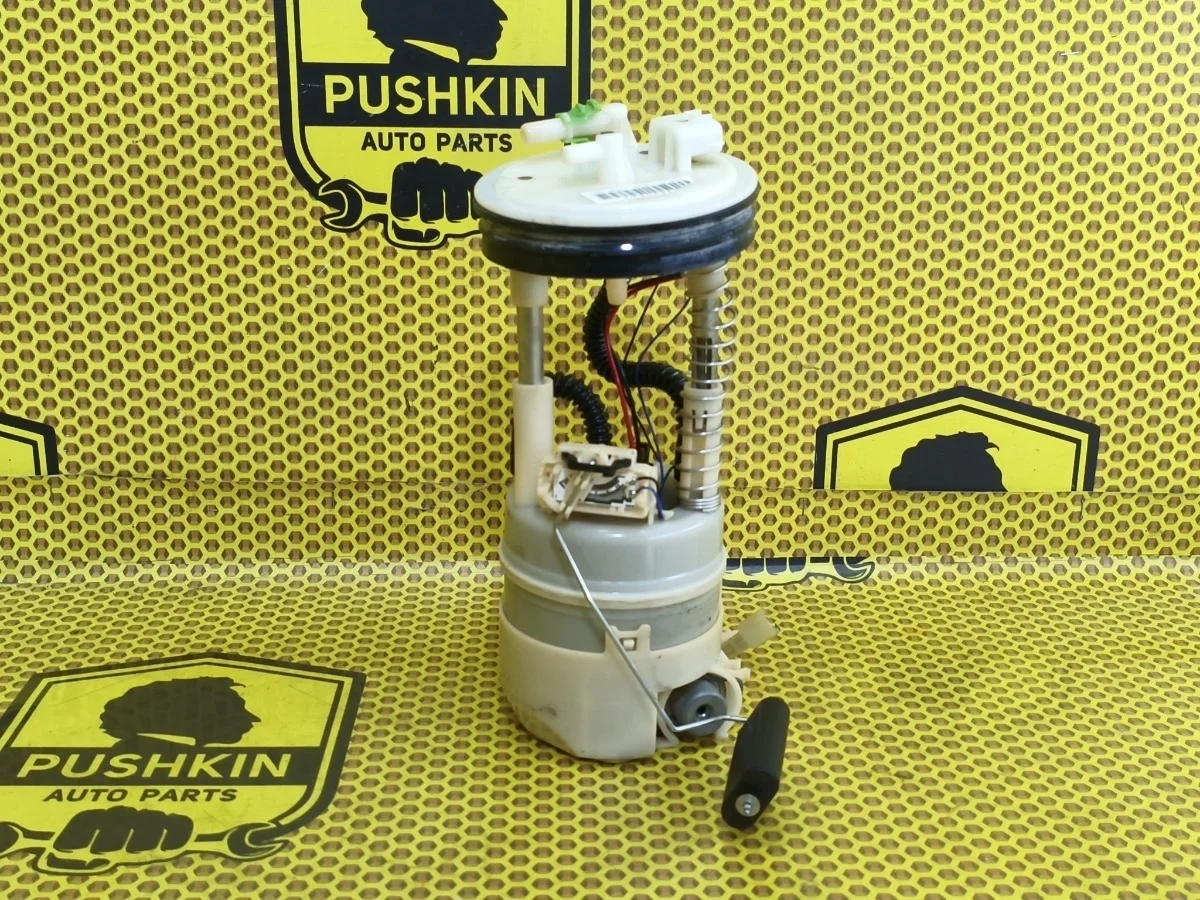 Насос топливный Nissan X-Trail 2007 17040JG00A T31 QR25DE