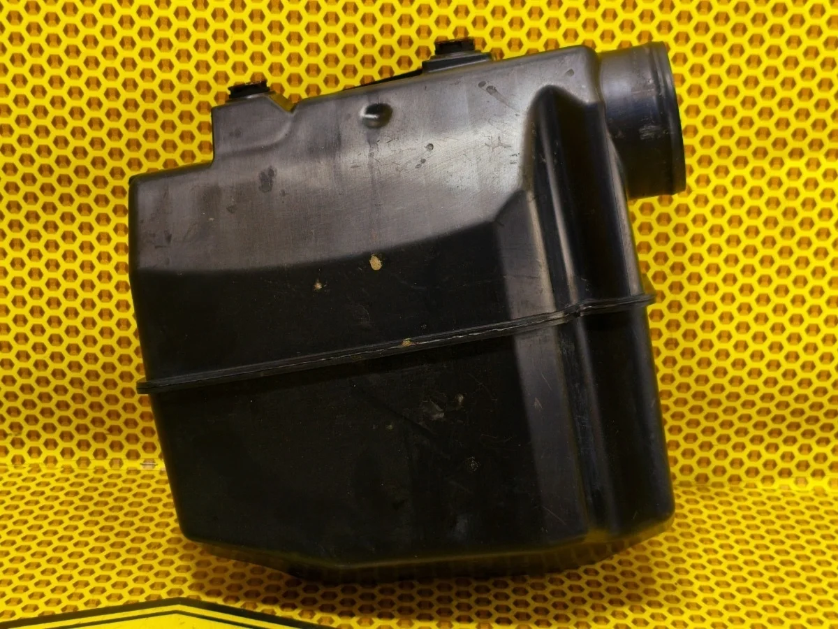 Резонатор воздушного фильтра Nissan X-Trail 2007 16585JG30A T31 QR25DE