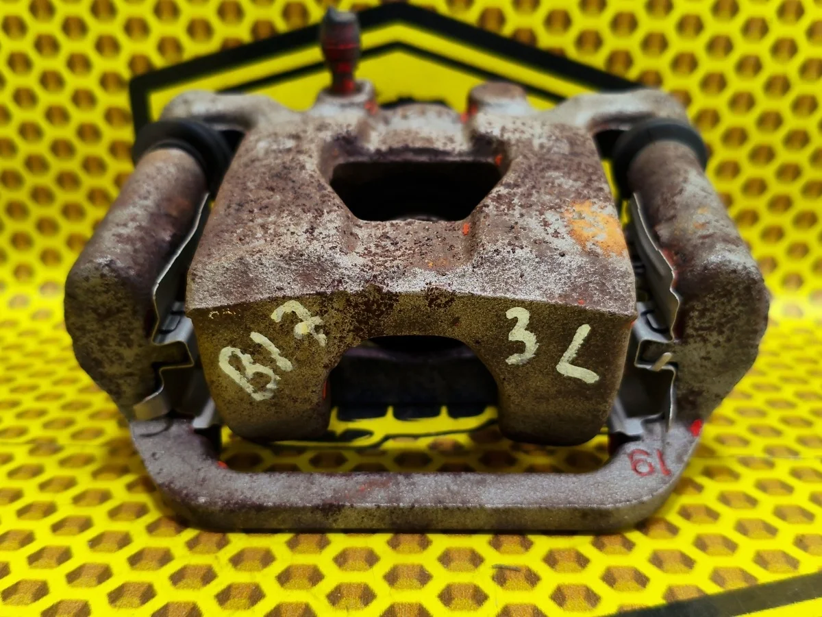 Суппорт Nissan Sentra 2015 440111KD0A B17 HR16DE, задний левый