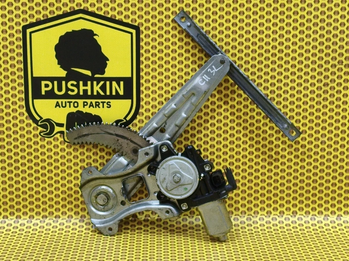 Стеклоподъемник Nissan Tiida 2008 82721EE00B C11 HR16DE, задний левый