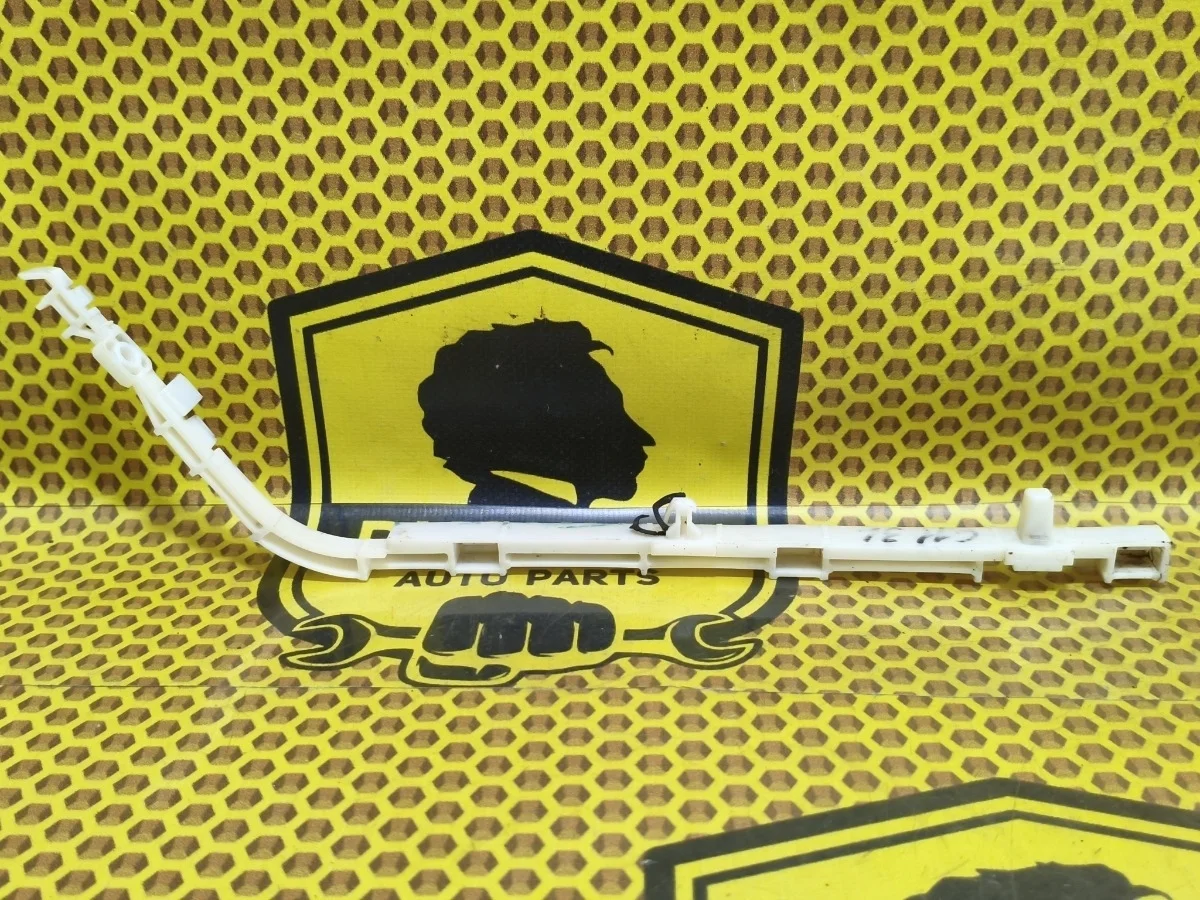 Кронштейн бампера Nissan Tiida 2008 85227EM40A C11 HR16DE, задний левый