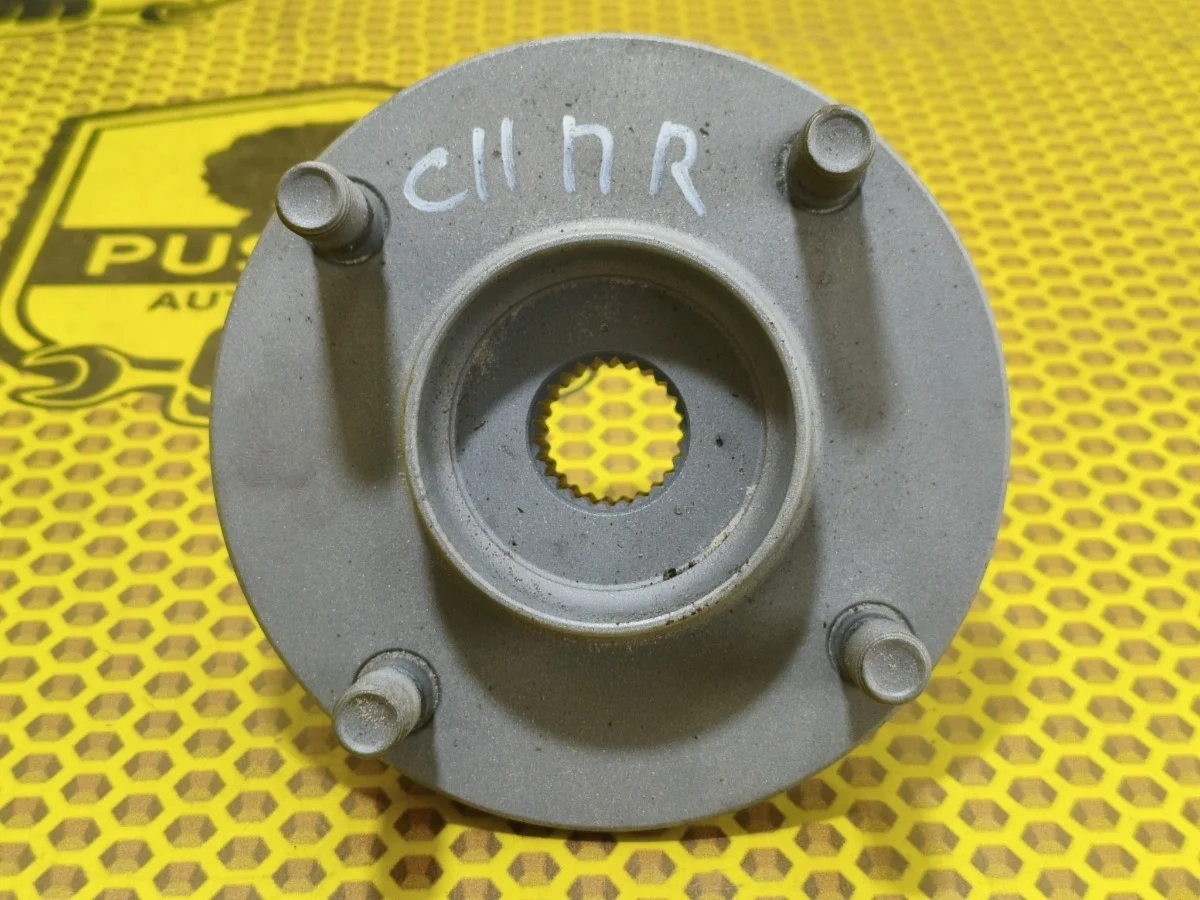 Ступица Nissan Tiida 2008 40202EM00A C11 HR16DE, передняя правая